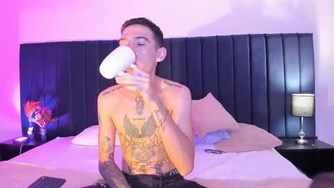 dominik_thompson777 online show from 27, 9, 2025