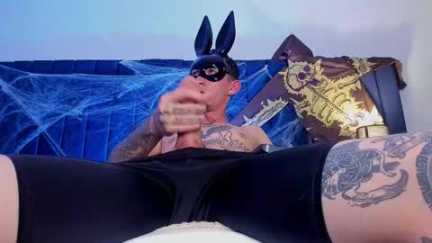 dominik_thompson777 online show from 31, 10, 2025