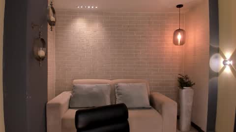 Snapshot of dominiquevega_ chatting on 10, 1, 2026 Dominique online show from 10, 1, 2026