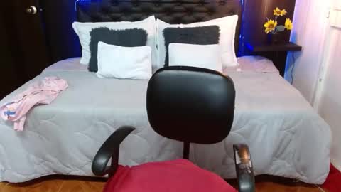  D O M I N K  online show from 23, 2, 2025