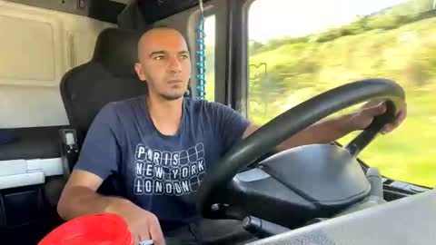 domnu_ozfutura online show from 7, 10, 2025