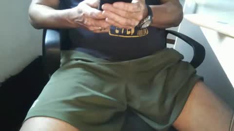 Snapshot of domruanjf chatting on 13, 10, 2025 Dom Ruan CF online show from 13, 10, 2025