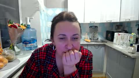 Tatiana 43 curvy sexy body and Joanna redhead 39 years online show from 1, 1, 2025