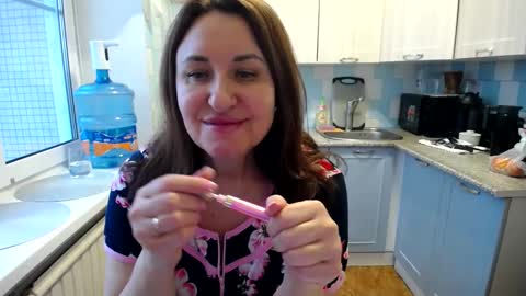 Tatiana 43 curvy sexy body and Joanna redhead 39 years online show from 3, 2, 2025