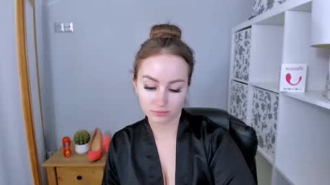 DonnaSensual online show from 10, 11, 2025