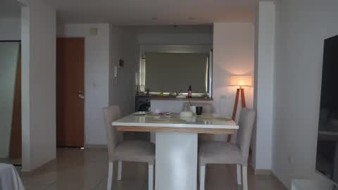 Snapshot of donnna19 chatting on 28, 10, 2025 Donatella online show from 28, 10, 2025