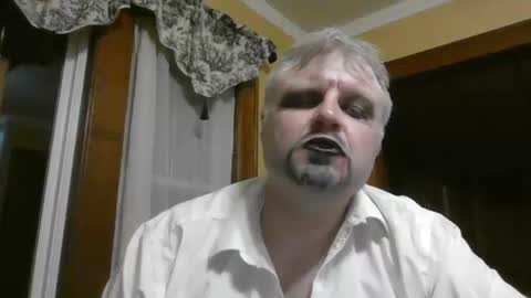 Snapshot of donseanh chatting on 1, 11, 2025 The Don online show from 1, 11, 2025