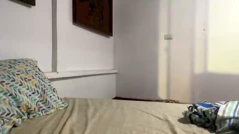 Snapshot of donvergha chatting on 5, 2, 2025 donvergha online show from 5, 2, 2025