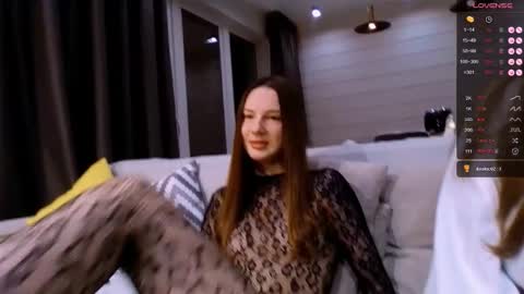 Snapshot of dorafisher01 chatting on 18, 10, 2025 Dora online show from 18, 10, 2025