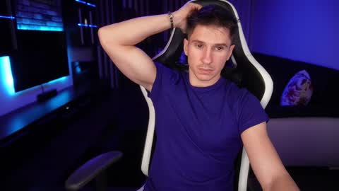 Dorian Reyes online show from 21, 12, 2024