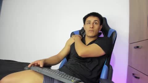 Snapshot of dorman_boy chatting on 9, 11, 2025 dorman_boy online show from 9, 11, 2025