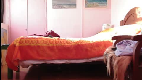 Snapshot of doucement chatting on 13, 2, 2025 Lucia online show from 13, 2, 2025