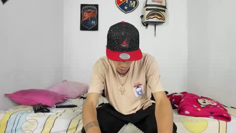 Snapshot of douglas_gallegos chatting on 11, 12, 2024 douglas_gallegos online show from 11, 12, 2024