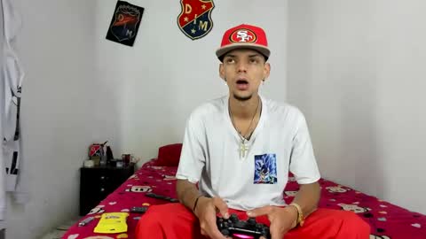 Snapshot of douglas_gallegos chatting on 19, 1, 2025 douglas_gallegos online show from 19, 1, 2025