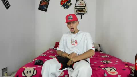 Snapshot of douglas_gallegos chatting on 30, 1, 2025 douglas_gallegos online show from 30, 1, 2025