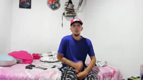 Snapshot of douglas_gallegos chatting on 24, 9, 2025 douglas_gallegos online show from 24, 9, 2025