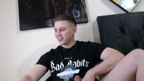 Snapshot of draco_boy2000 chatting on 11, 1, 2025 draco_boy2000 online show from 11, 1, 2025