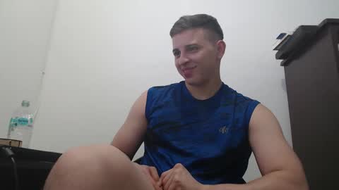 Snapshot of draco_boy2000 chatting on 3, 10, 2025 draco_boy2000 online show from 3, 10, 2025