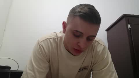 Snapshot of draco_boy2000 chatting on 11, 10, 2025 draco_boy2000 online show from 11, 10, 2025