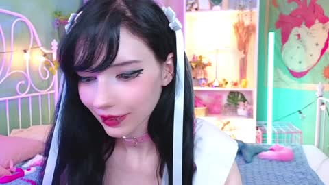 Snapshot of draculaura_ chatting on 4, 12, 2024 Draculaura online show from 4, 12, 2024