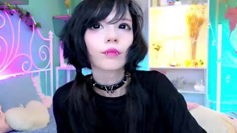 Snapshot of draculaura_ chatting on 28, 12, 2024 Draculaura online show from 28, 12, 2024