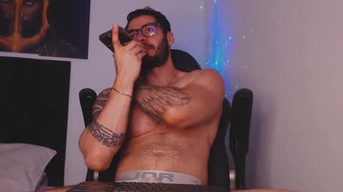 Snapshot of drake_cole11 chatting on 18, 12, 2024 drake_cole11 online show from 18, 12, 2024