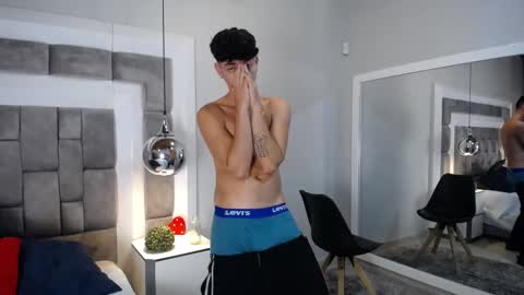 drakecollinss online show from 18, 2, 2025