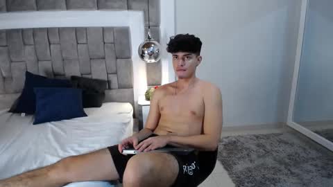 drakecollinss online show from 24, 2, 2025