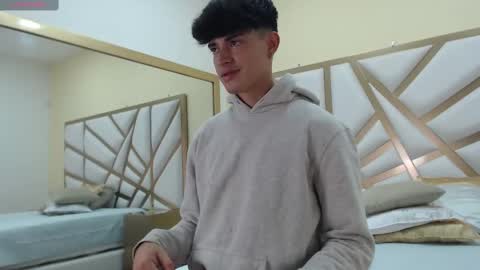 drakecollinss online show from 8, 3, 2025