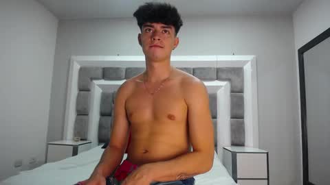 drakecollinss online show from 8, 3, 2025