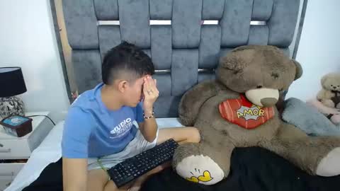 -- nicolle and jhon -- online show from 2, 3, 2025