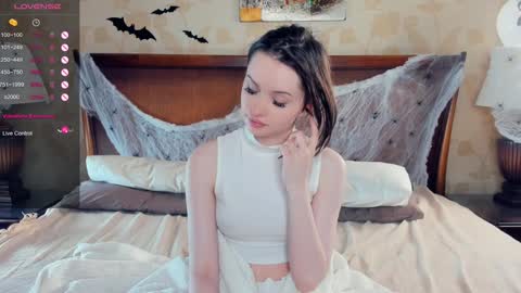 Snapshot of dream_melody chatting on 30, 10, 2025 Hi Im Monika Welcome to my room online show from 30, 10, 2025