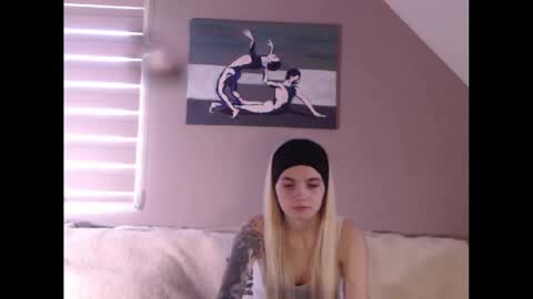 A girl online show from 7, 1, 2025