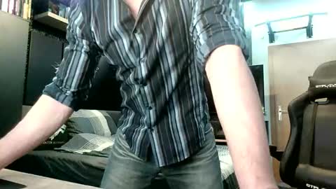 Snapshot of dreamwallker chatting on 12, 10, 2025 Ioannes Paulus the 2nd online show from 12, 10, 2025