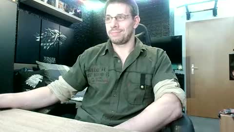 Snapshot of dreamwallker chatting on 12, 11, 2025 Ioannes Paulus the 2nd online show from 12, 11, 2025