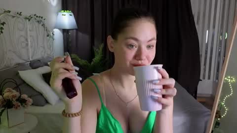 dreamymilka online show from 3, 2, 2026