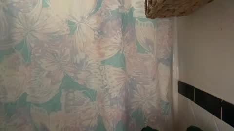 Snapshot of dreamyriri chatting on 11, 10, 2025 RIRI OR DREAMY online show from 11, 10, 2025