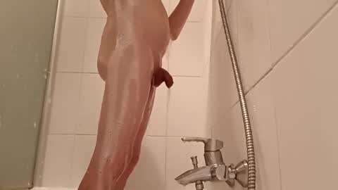 Snapshot of drijn3 chatting on 8, 9, 2025 drijn3 online show from 8, 9, 2025