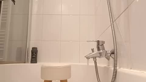 Snapshot of drijn3 chatting on 1, 11, 2025 drijn3 online show from 1, 11, 2025