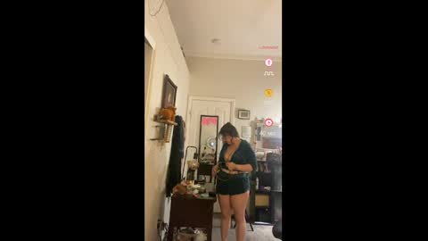 Drippy kitty  online show from 22, 3, 2026