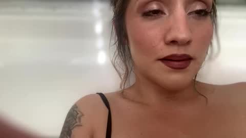 Snapshot of drippypetalo chatting on 3, 11, 2025 drippypetalo online show from 3, 11, 2025