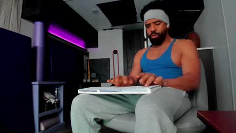 Snapshot of drizzys_room chatting on 10, 2, 2026 DirtyDrizzy online show from 10, 2, 2026