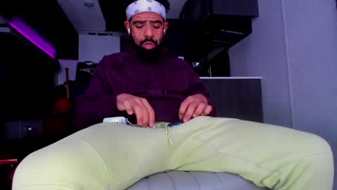 Snapshot of drizzys_room chatting on 30, 3, 2026 DirtyDrizzy online show from 30, 3, 2026