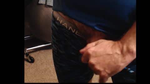 Snapshot of drmbigg chatting on 10, 10, 2025 Hello Hope you enjoy what you see. I love attention in dirty talk and tips thickcock edging precum dirtyTalk C2C online show from 10, 10, 2025