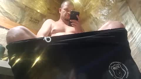 Snapshot of droc1824 chatting on 21, 9, 2025 droc1824 online show from 21, 9, 2025