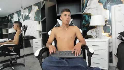 Snapshot of drop_sex chatting on 30, 10, 2025 Smith Santiago   online show from 30, 10, 2025