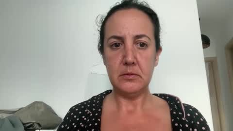 Snapshot of drresa chatting on 23, 10, 2025 Dr. Resa online show from 23, 10, 2025