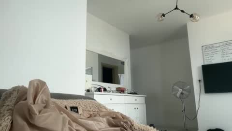 Snapshot of drresa chatting on 25, 10, 2025 Dr. Resa online show from 25, 10, 2025