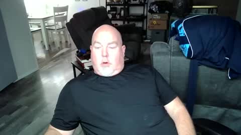 Snapshot of drthomaswayne chatting on 15, 10, 2025 drthomaswayne online show from 15, 10, 2025