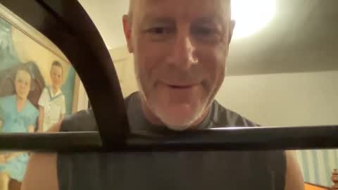 Snapshot of dudeinnh chatting on 19, 9, 2025 Steve online show from 19, 9, 2025